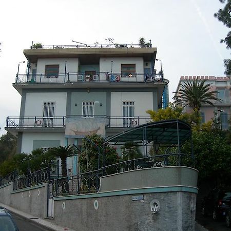 B&B La Nave Νάπολη Εξωτερικό φωτογραφία