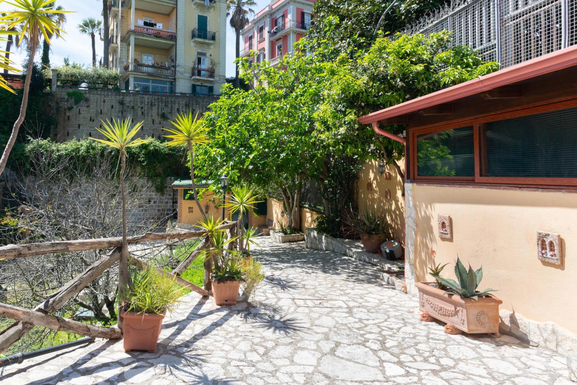 B&B La Nave Νάπολη Εξωτερικό φωτογραφία