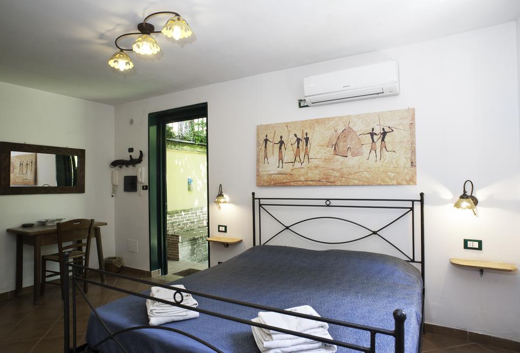 B&B La Nave Νάπολη Εξωτερικό φωτογραφία