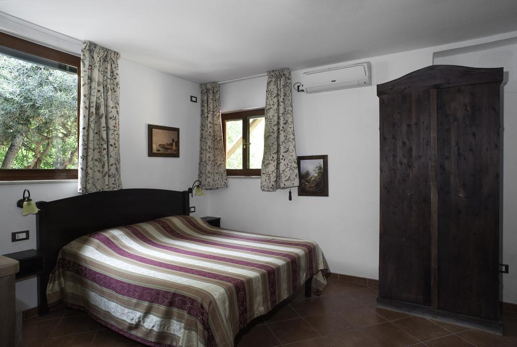 B&B La Nave Νάπολη Δωμάτιο φωτογραφία
